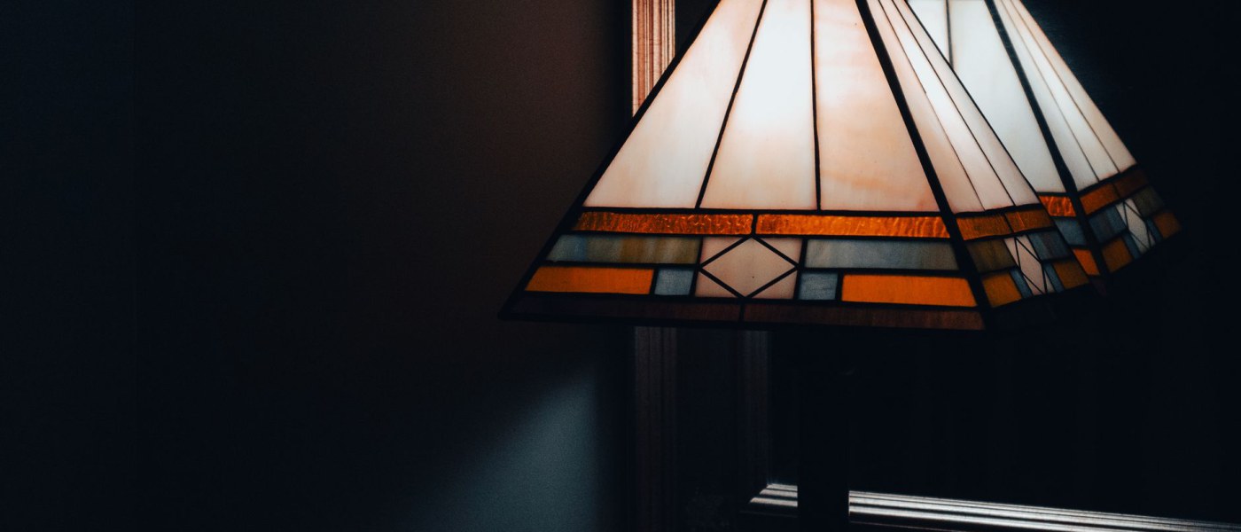 Lampe vitrail façon Tiffany : comment choisir son modèle
